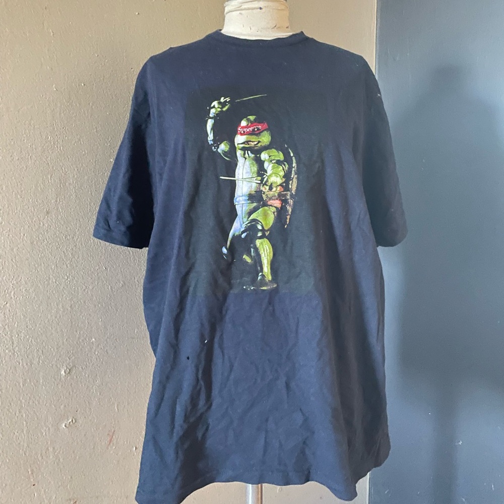 Used supreme t shirt